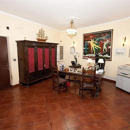 Pompeii Ruins Bed & Breakfast 3*