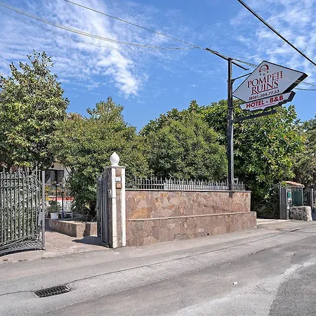 Pompeii Ruins Bed and Breakfast 3*